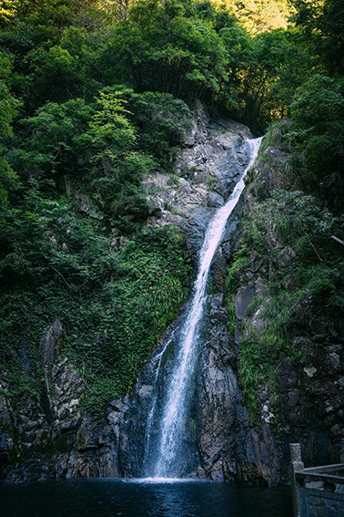 宁波五龙潭风景名胜区——探索自然之美，传承龙文化